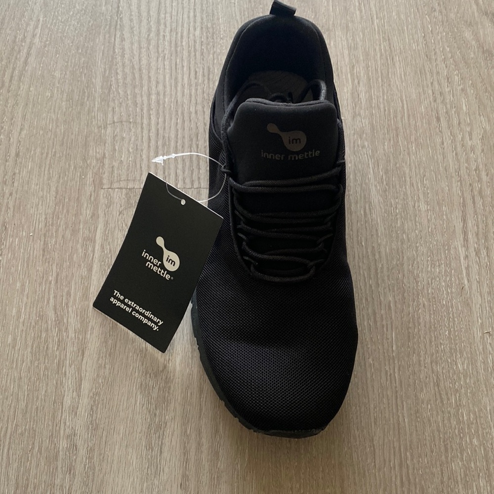 EarthConnect, Inner Mettle Magnetic Grounding Sneakers